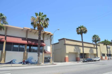 Businesses on Wilshire Boulevard