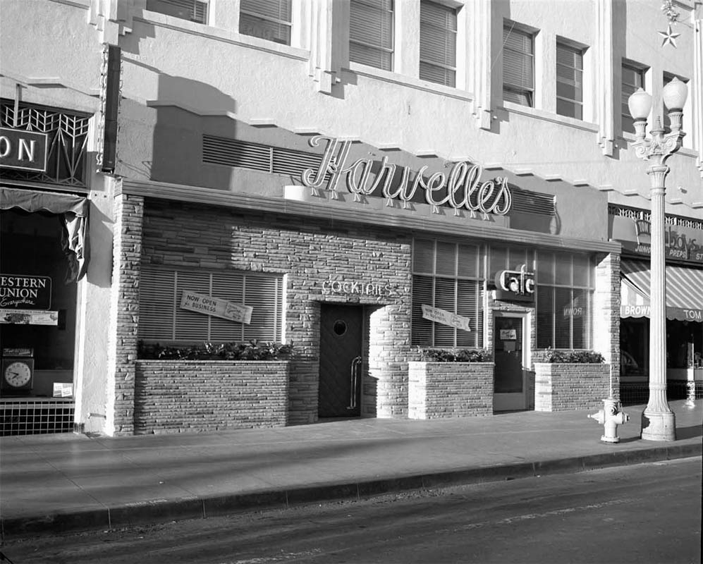 Front entrance to Harvelle's Cafe
